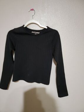Black Ribbed Long Sleeve Tee